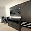 Days Inn & Suites by Wyndham Texas City
