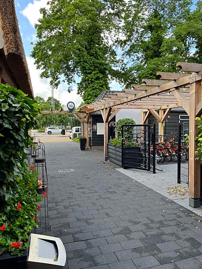 Giethoorn Old Art Hotel