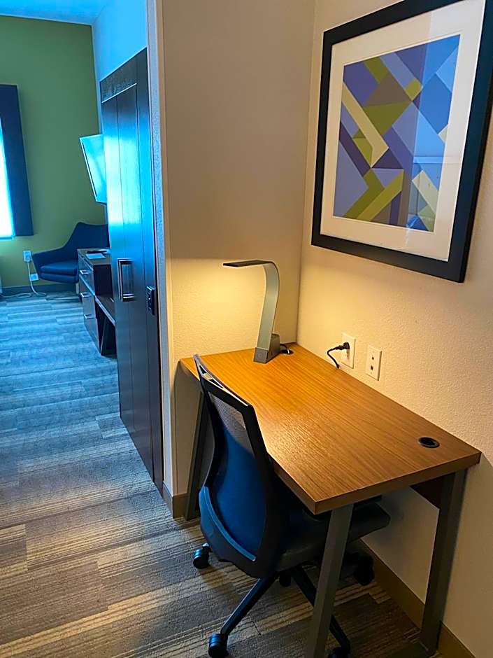 Holiday Inn Express Hotel & Suites Columbia I-26 @ Harbison Blvd By IHG