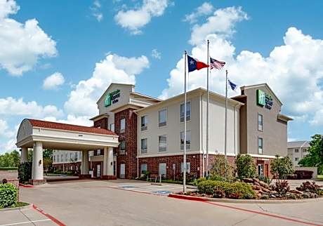 Holiday Inn Express Hotel & Suites Cleburne By IHG
