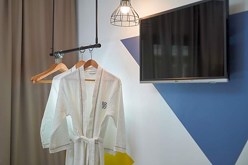 Blue Bottle Boutique Hotel