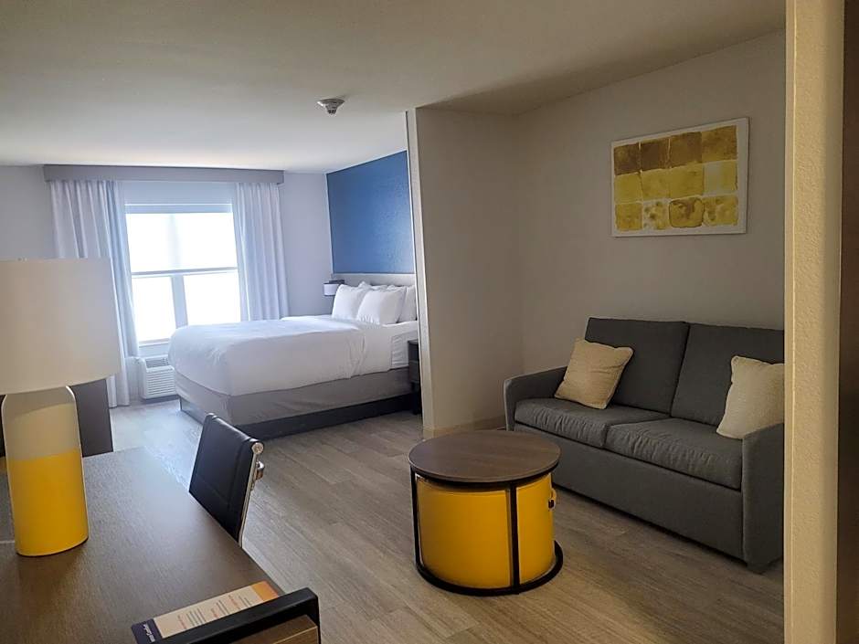 Comfort Inn & Suites