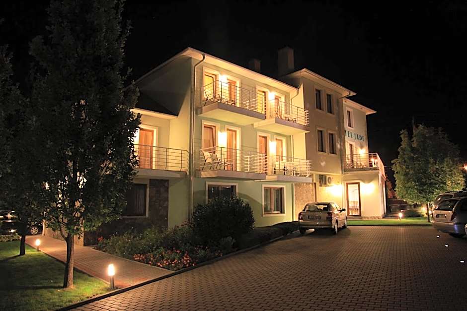 Jade Hotel-Ezüsthíd Hotel