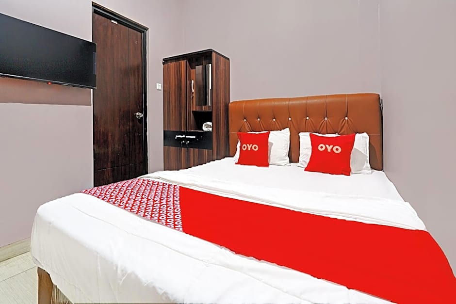 OYO 92556 Jkk Sweet Room