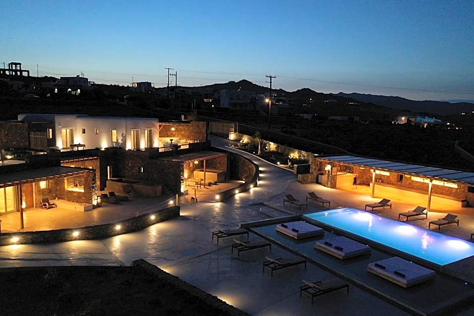 Myconian Crown Suites