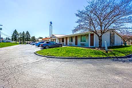 Cozy Garden Inn By OYO Hwy 40 Richmond