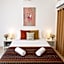 Holiday House Kata & Karon Phuket Hotel