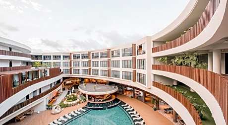 Hue Hotels and Resorts Boracay Managed by HII