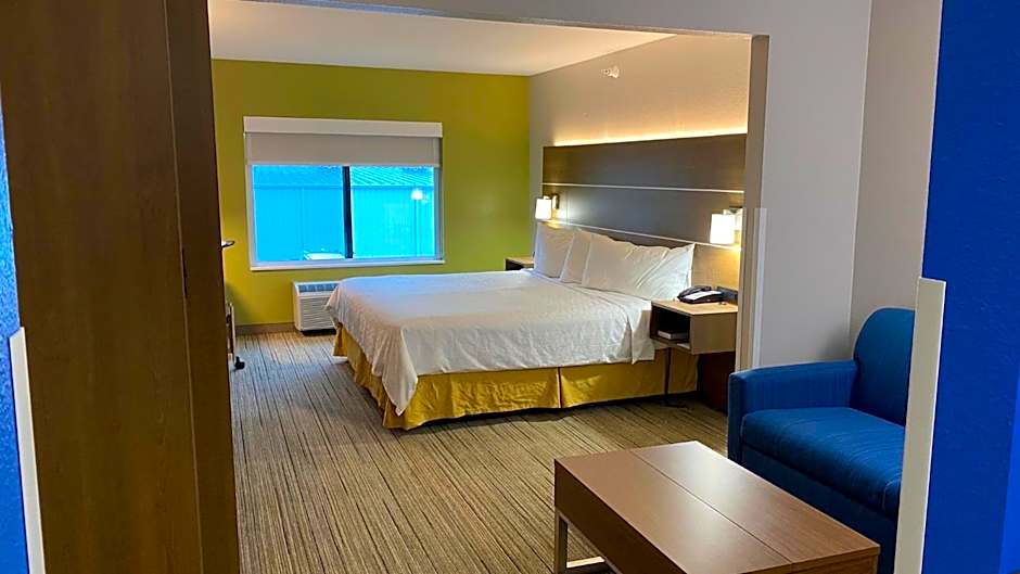 Holiday Inn Express Hotel & Suites Weston By IHG