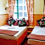 Payless Guesthouse - A2