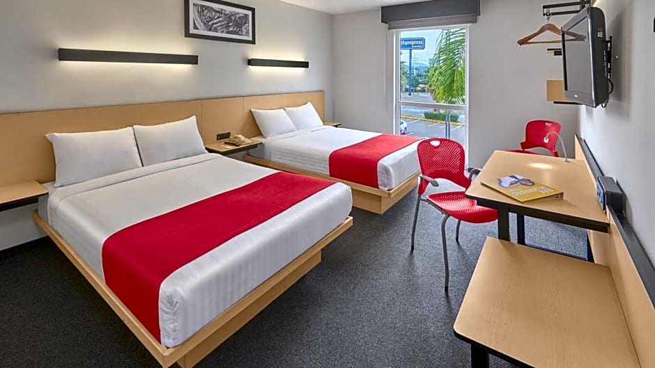 City Express by Marriott Querétaro Juríca