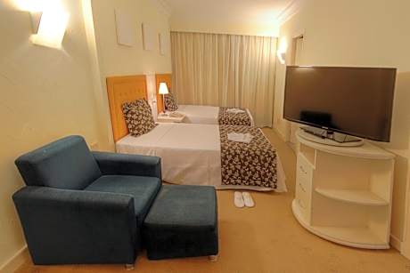 Luxury Twin Room