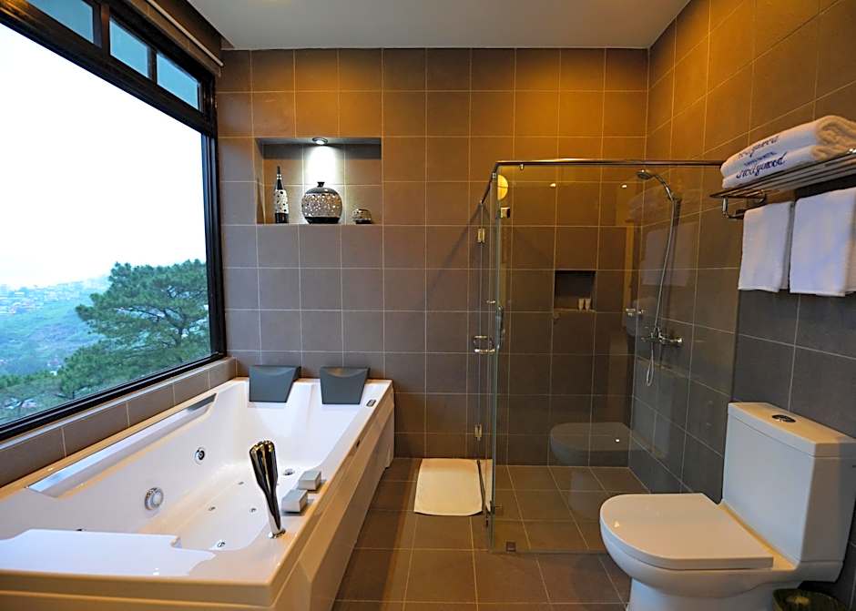 Hollywood Drive-In Hotel