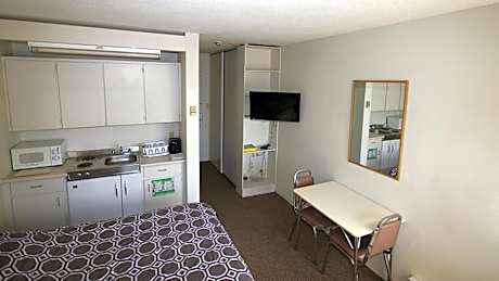 Double and Single Bed Room