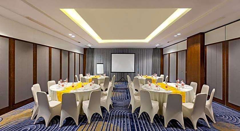 Kampi Hotel Tunjungan - Surabaya