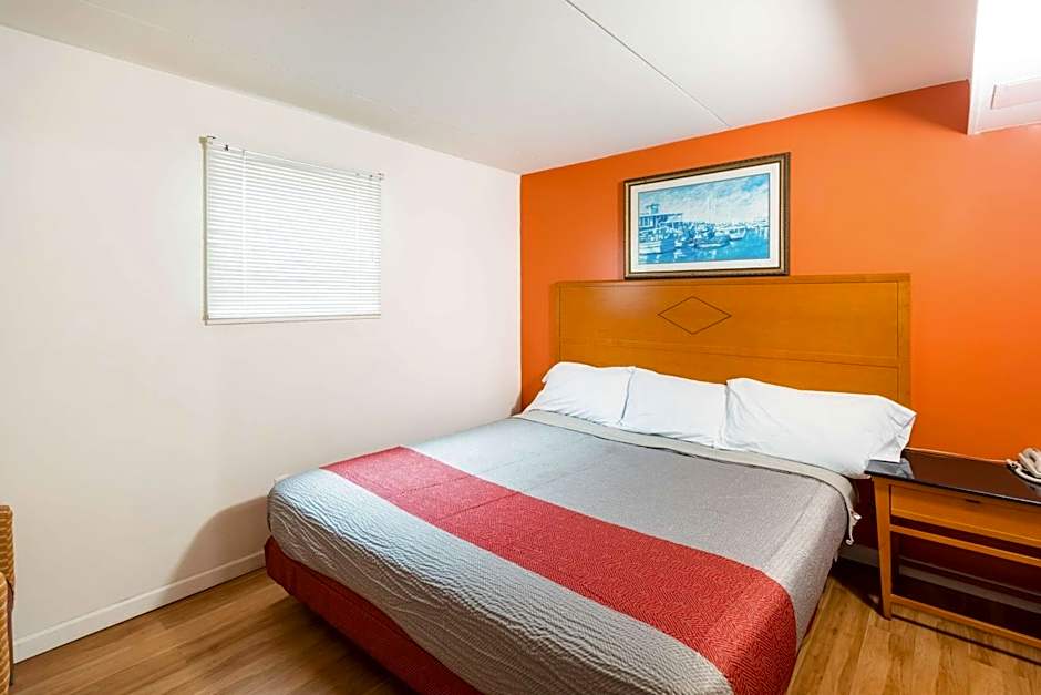 Flamingo Motel