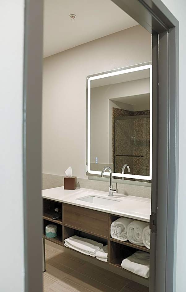 The Oread Lawrence, Tapestry Collection by Hilton