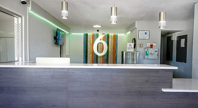 Motel 6 Topeka, KS - Northwest