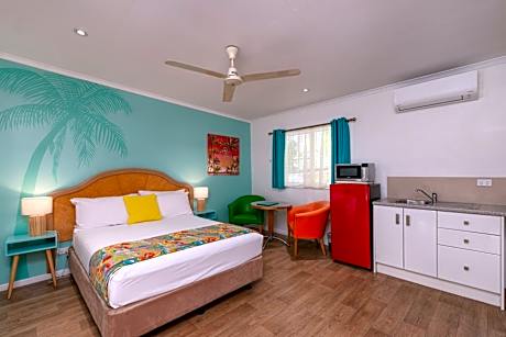 Port Douglas Motel