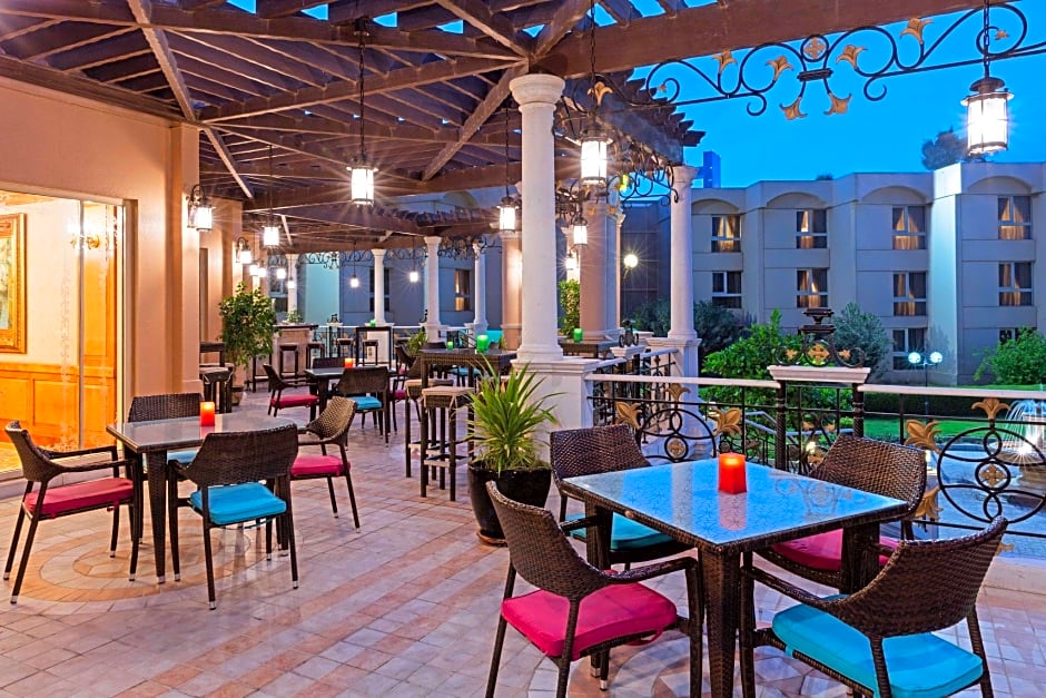 Crowne Plaza Bahrain By IHG