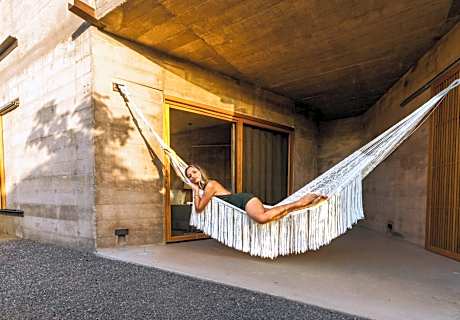 Garden Suite Hammock - 2 Queen Beds