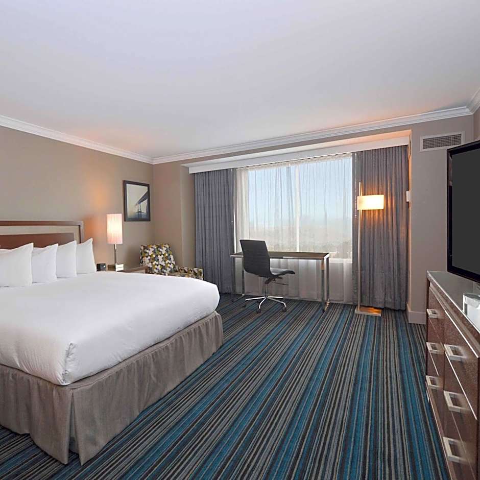 DoubleTree By Hilton Newark - Fremont