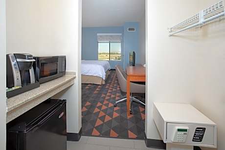 Standard King Room - Mobility Accessible