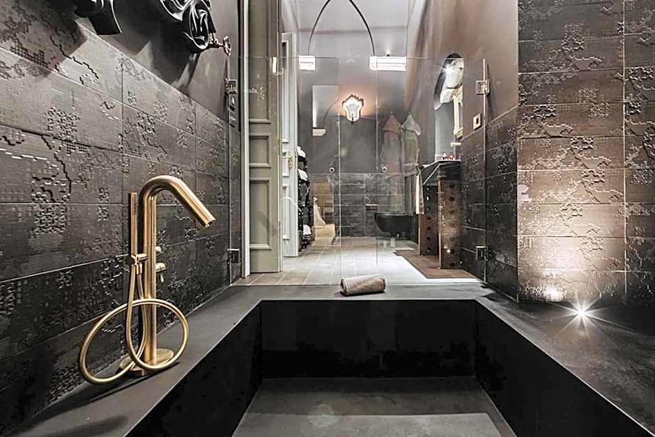 Paragon 700 Boutique Hotel & SPA