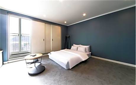 Twin Room with Balcony