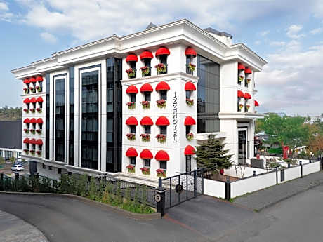 İzz Hotel Koşuyolu