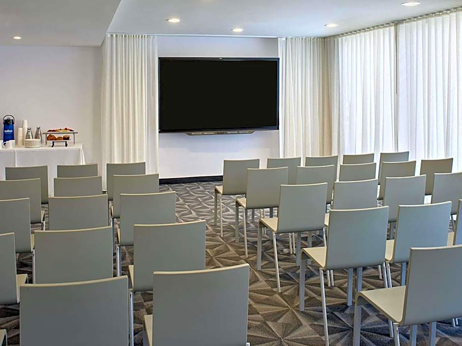 Mondrian Los Angeles