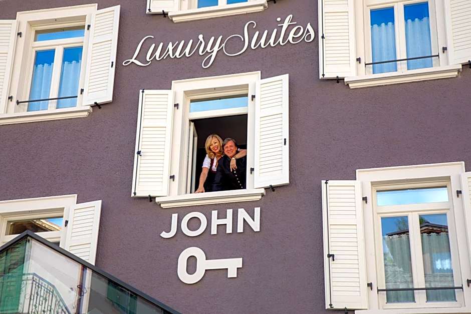 John Luxury Suites
