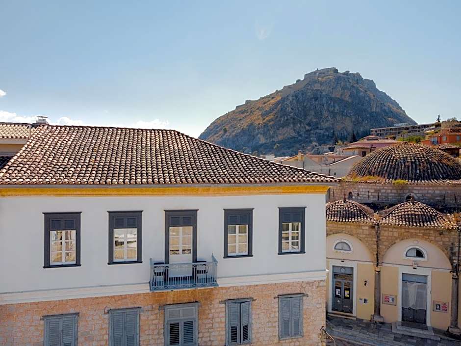 Castellano Hotel & Suites