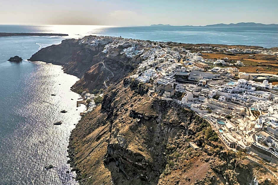 Mystique, a Luxury Collection Hotel, Santorini