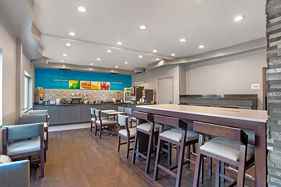 Quality Inn & Suites Birmingham - Highway 280