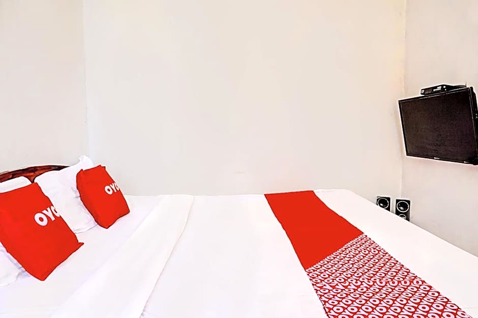 OYO Life 92021 Dua Putra Homestay Klayar