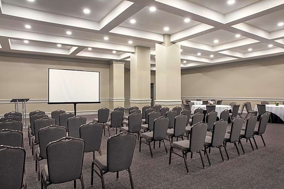 Hyatt Regency Birmingham - The Wynfrey Hotel
