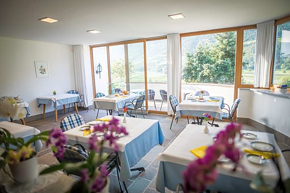 Pension Apartments Pardell