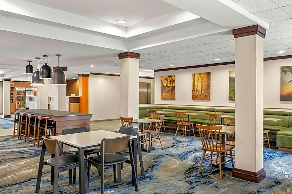 Fairfield Inn & Suites by Marriott Marion