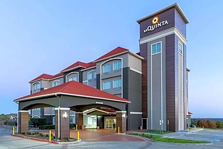 La Quinta Inn & Suites by Wyndham Fort Worth/Lake Worth