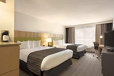 Queen Studio with Two Queen Beds - Non-Smoking