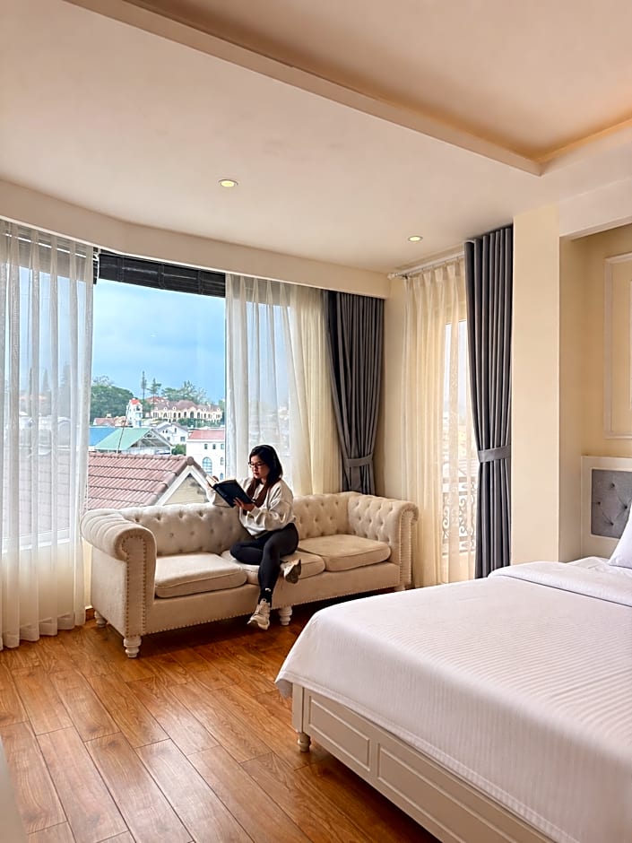 Nature Hotel - Pham Hong Thai