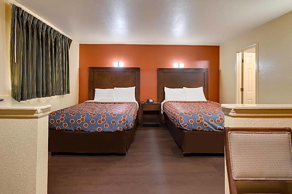 Rodeway Inn & Suites New Orleans East