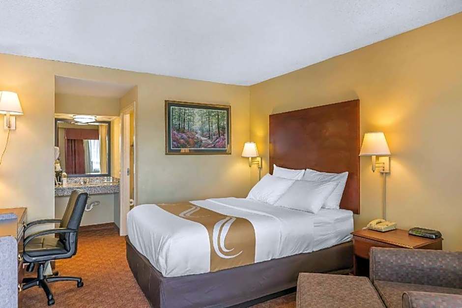 Quality Inn Calera I-65 exit 231