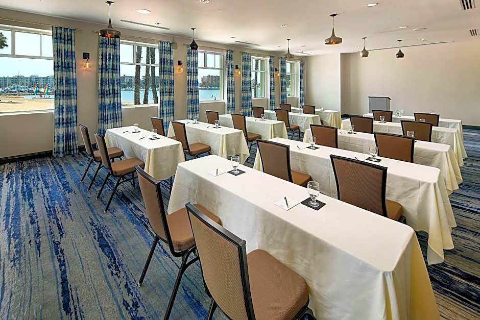 Jamaica Bay Inn Marina Del Rey Tapestry Collection by Hilton