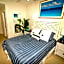 Palm Beach Paradise Walk to Beach Pool WiFi 86" TV WiFi
