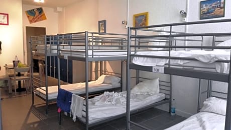 Single Bed in Dormitory Room - women only