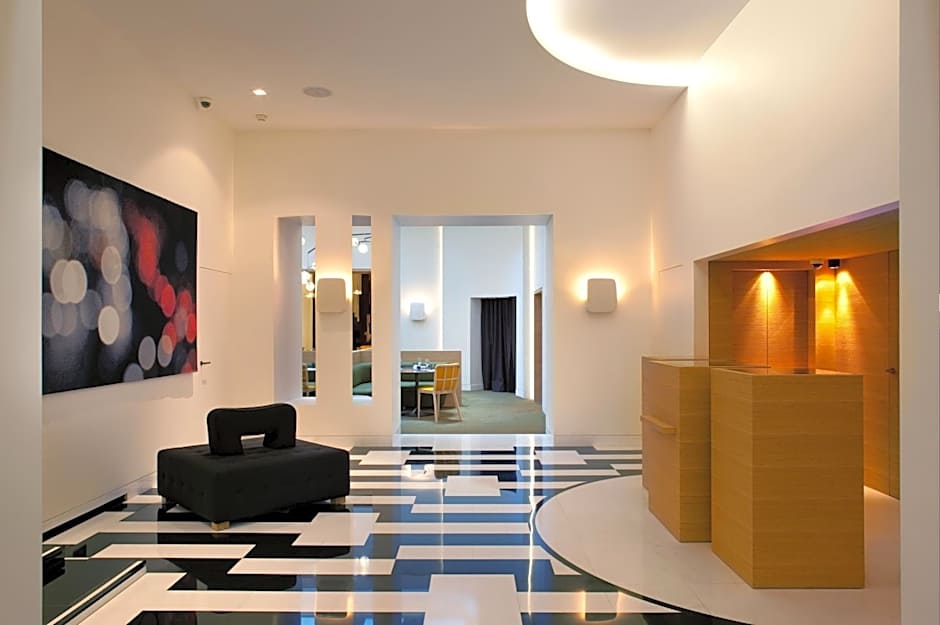 Hotel Marignan Champs-Elysees