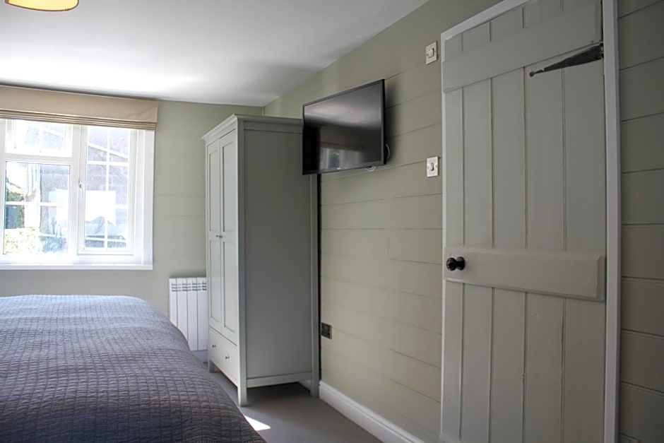 The Five Pilchards Inn