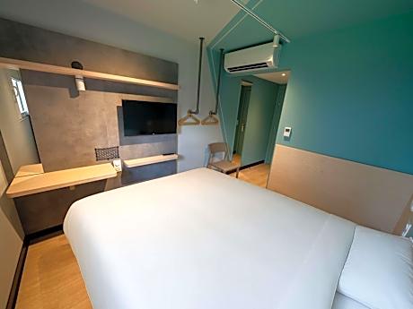 Classic Queen Room - Accessible